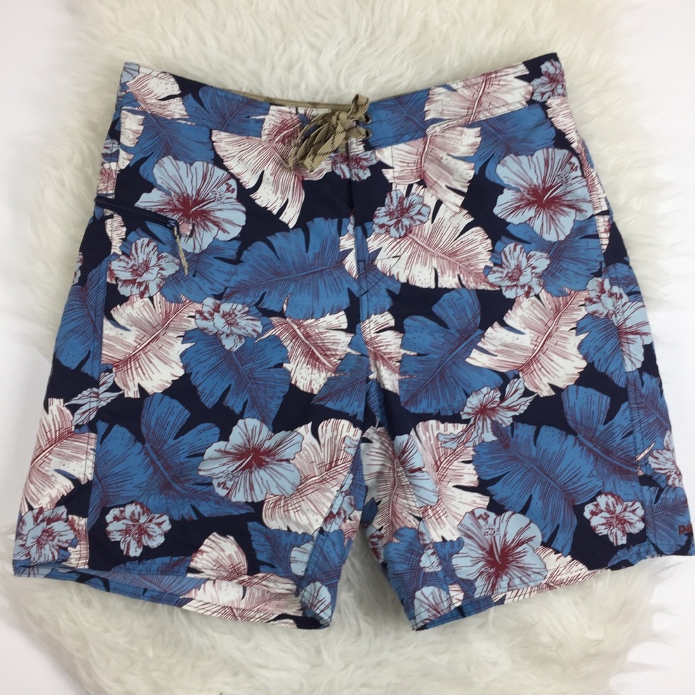 Patagonia Mens Wavefarer Board Shorts Size 34 Blue
